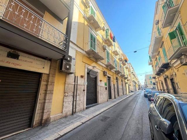 Locale Commerciale in affitto a Villaggio Belgiovine, Puglia