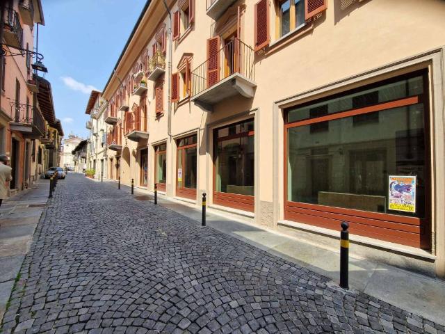 Locale Commerciale in affitto a Piemonte, Torino