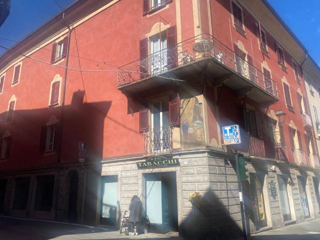 Locale Commerciale in affitto a Piemonte, Cuneo