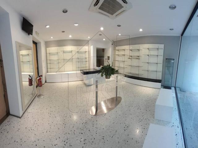 Locale Commerciale in affitto a Monselice, Veneto