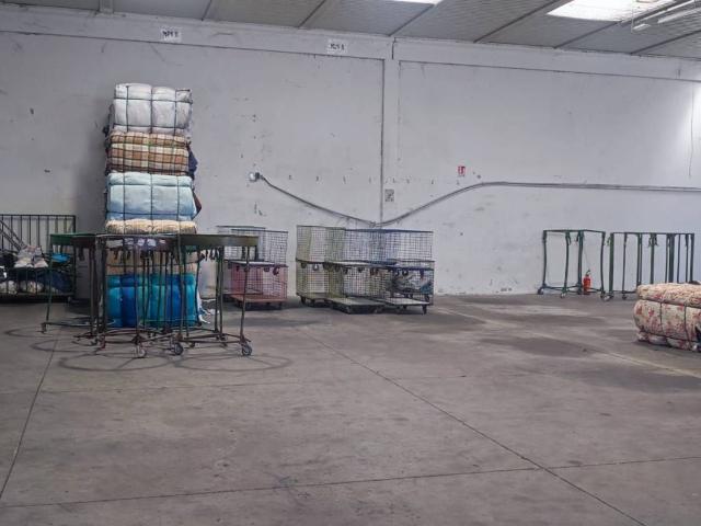 Locale Commerciale in affitto a Stazione, Montale