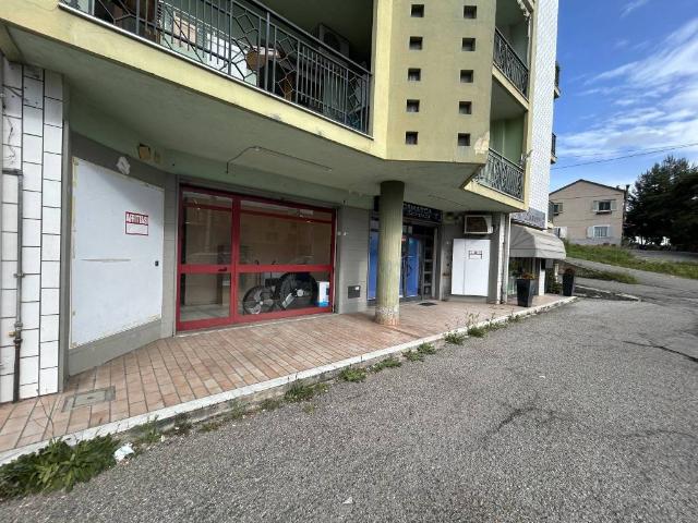 Locale Commerciale in affitto a Sèttimo, Calabria