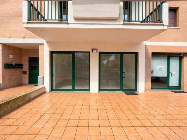 Locale Commerciale in affitto a Borghetto, Marche