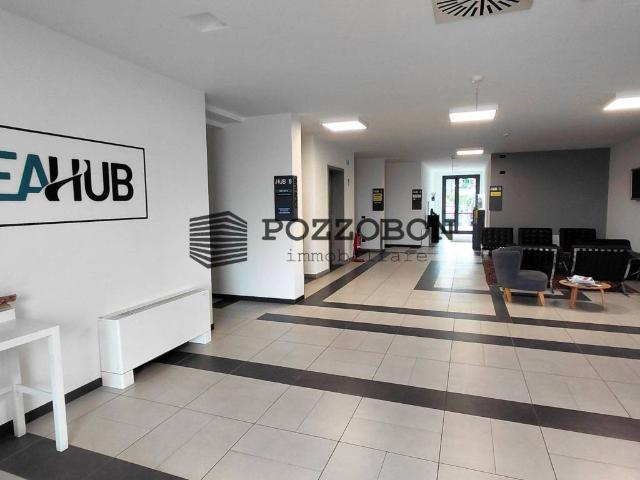 Locale Commerciale in affitto a Caonada, Montebelluna