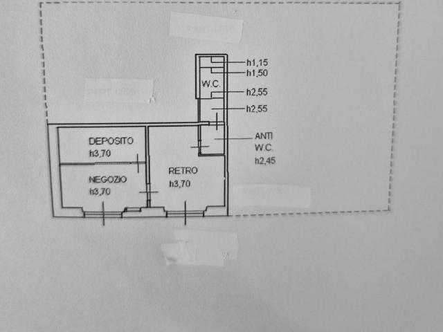 Locale Commerciale in affitto a Gallo, Montecatini Terme