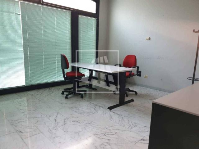 Locale Commerciale in affitto a Val d’Enza, Re