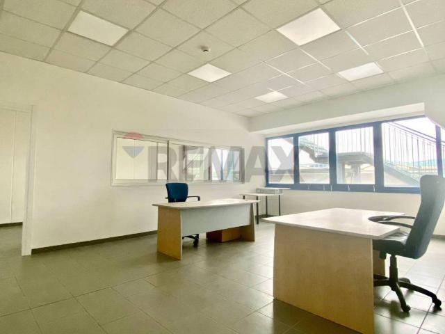 Locale Commerciale in affitto a Unione dei Comuni Circondario dell'Empolese Valdelsa, Montelupo Fiorentino