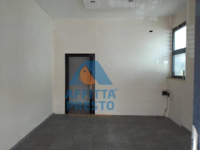 Locale Commerciale in affitto a Unione dei Comuni Circondario dell'Empolese Valdelsa, Montelupo Fiorentino