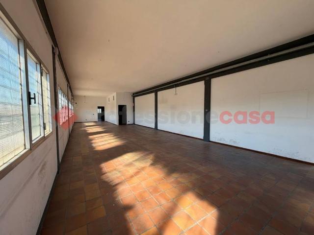Locale Commerciale in affitto a Unione dei Comuni Circondario dell'Empolese Valdelsa, Montelupo Fiorentino
