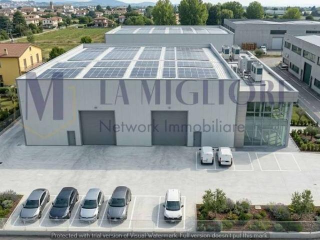 Locale Commerciale in affitto a Bagnolo, Montemurlo