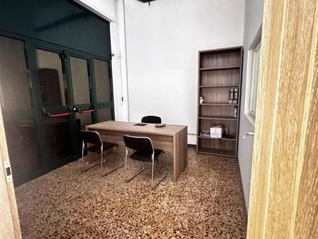 Locale Commerciale in affitto a Monterotondo Scalo, Roma Capitale