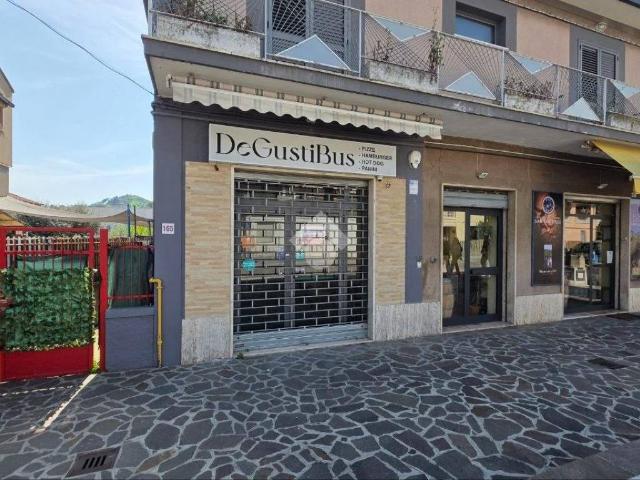 Locale Commerciale in affitto a Montesilvano, Abruzzo
