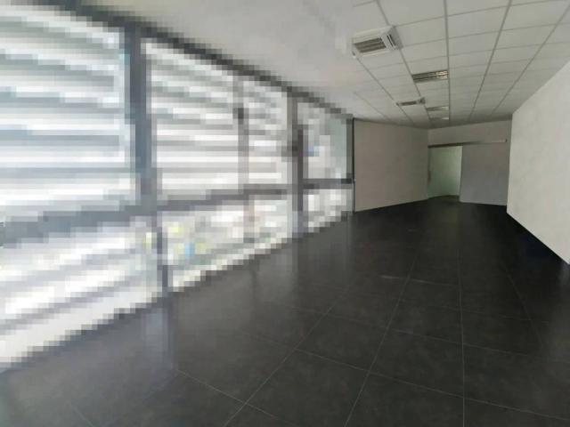 Locale Commerciale in affitto a Giglio, Montevarchi