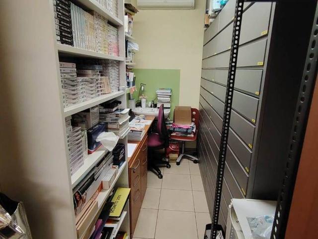Locale Commerciale in affitto a Borghetto, Monza