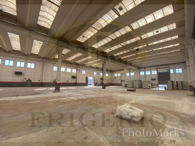 Locale Commerciale in affitto a Monza, Sant'Albino