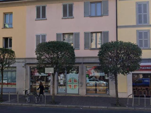 Locale Commerciale in affitto a Monza, Molinetto
