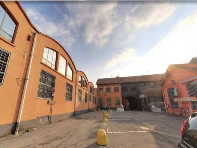 Locale Commerciale in vendita a Regina Pacis, Monza