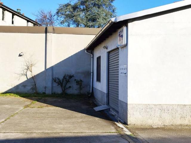 Locale Commerciale in affitto a San Rocco, Monza