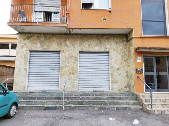 Locale Commerciale in affitto a San Rocco, Monza