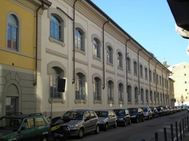 Locale Commerciale in affitto a Monza, Molinetto