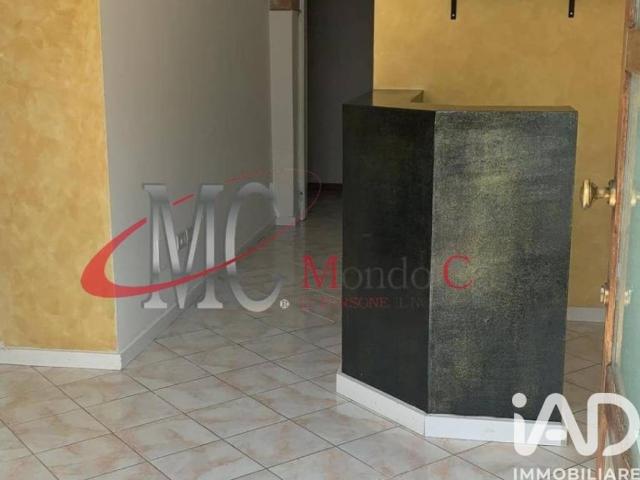 Locale Commerciale in affitto a Comunità della Vallagarina, Mori