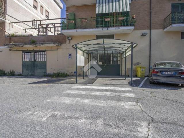 Locale Commerciale in affitto a Roma Capitale, Lazio