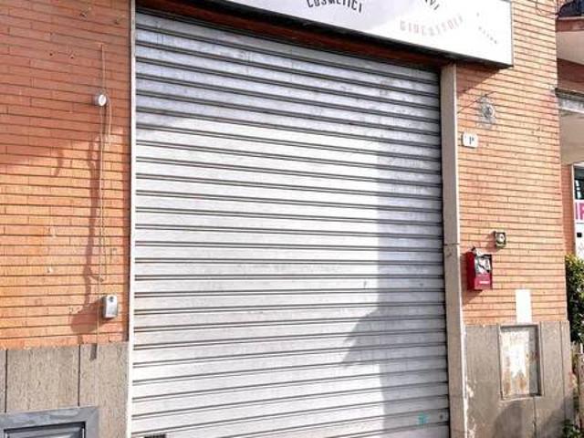 Locale Commerciale in affitto a Roma Capitale, Lazio