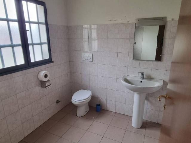 Locale Commerciale in affitto a Mortara, Lombardia