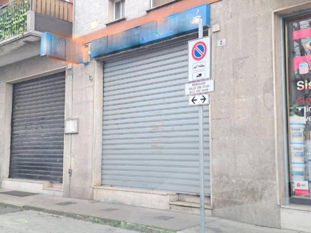 Locale Commerciale in affitto a Mortara, Lombardia