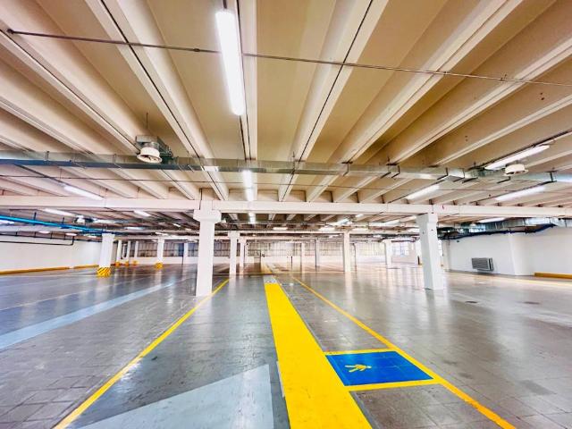 Locale Commerciale in affitto a Dorotina, Mozzo