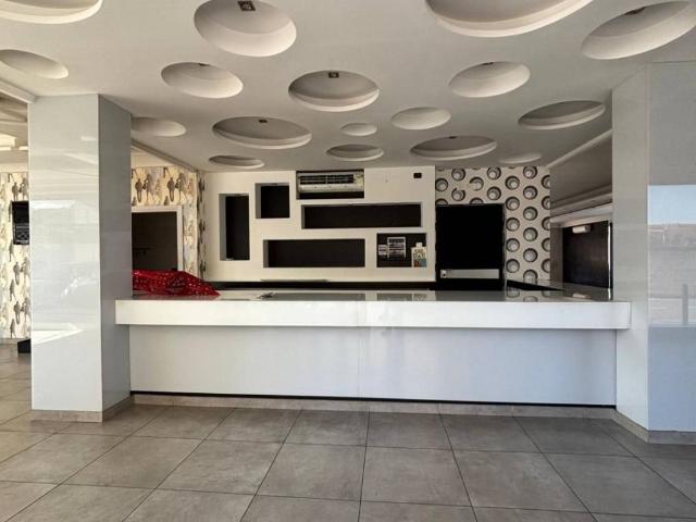 Locale Commerciale in affitto a Mugnano Di Napoli, Campania