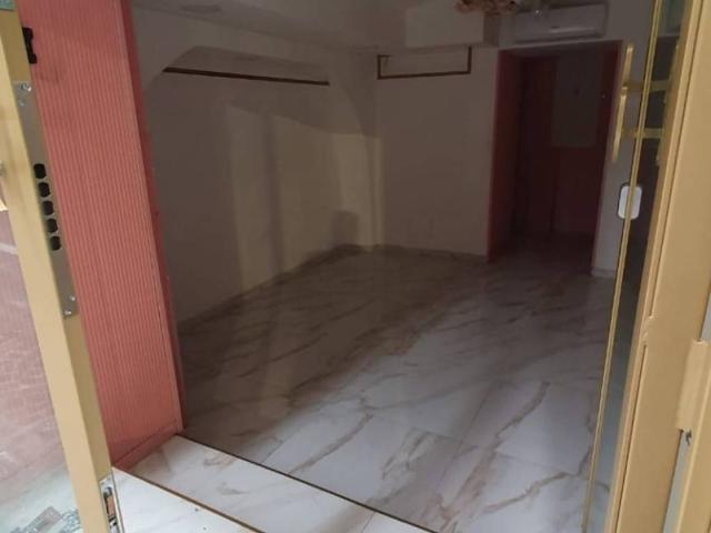 Locale Commerciale in affitto a Municipalità 1, Campania