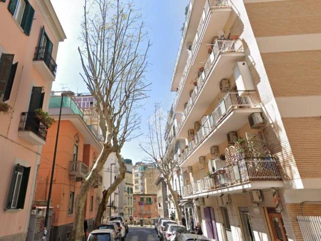 Locale Commerciale in affitto a Municipalità 5, Campania