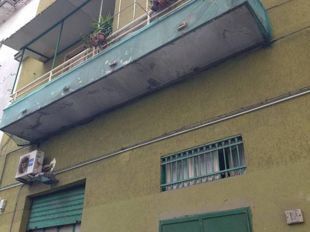 Locale Commerciale in affitto a Municipalità 3, Campania