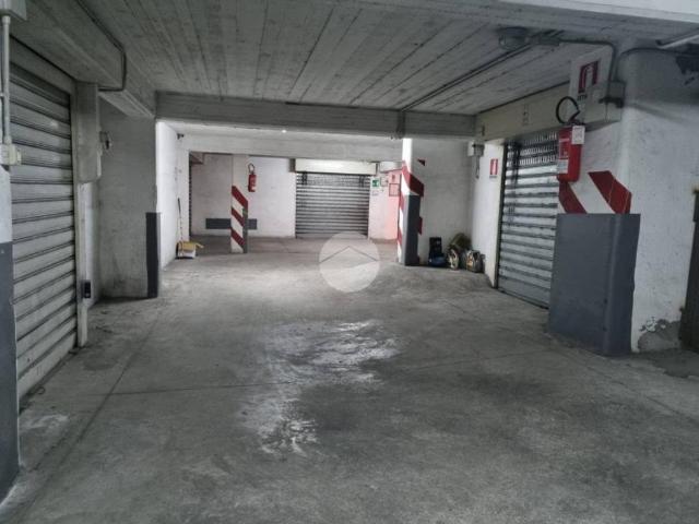 Box in affitto a Municipalità 5, Napola