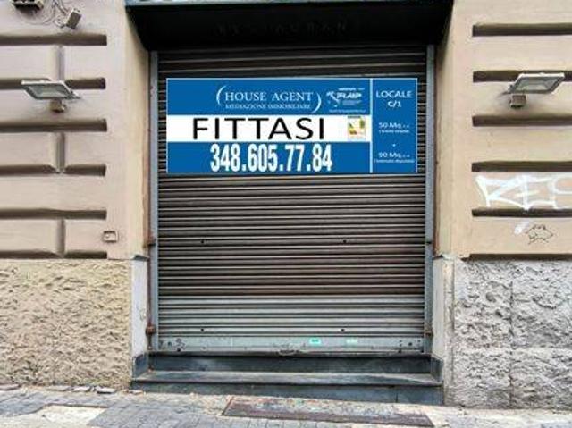 Locale Commerciale in affitto a Municipalità 2, Campania
