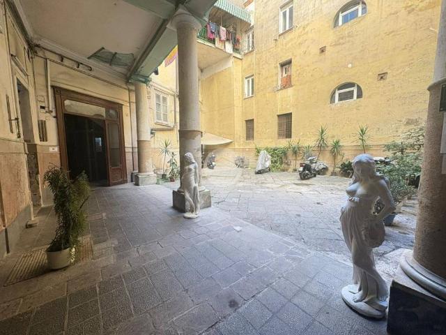 Palazzo in affitto a Municipalità 4, Napola