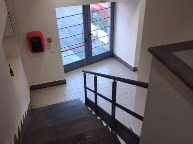 Locale Commerciale in affitto a Municipalità 4, Napola