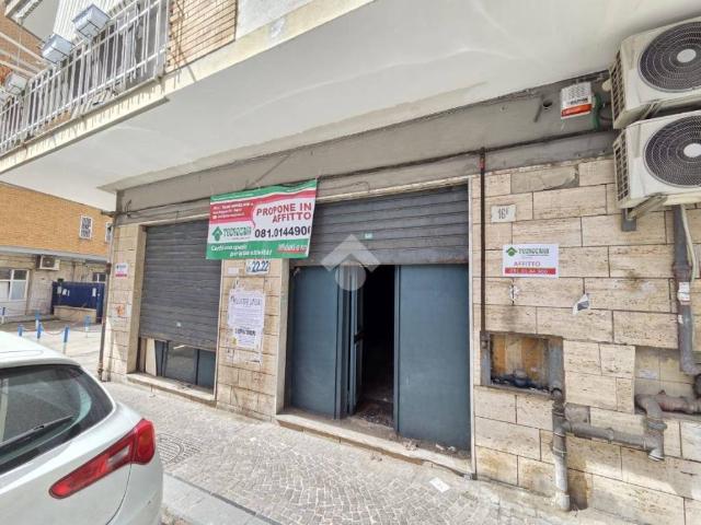 Locale Commerciale in affitto a Camaldoli, Campania