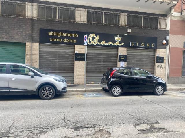 Locale Commerciale in affitto a Borgo Medievale, Roma Capitale