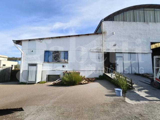 Locale Commerciale in affitto a Zona Artigiana, Nettuno