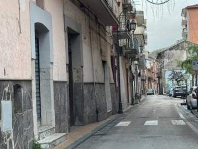 Locale Commerciale in affitto a San Clemente, Nocera Superiore