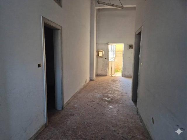 Locale Commerciale in affitto a San Clemente, Nocera Superiore