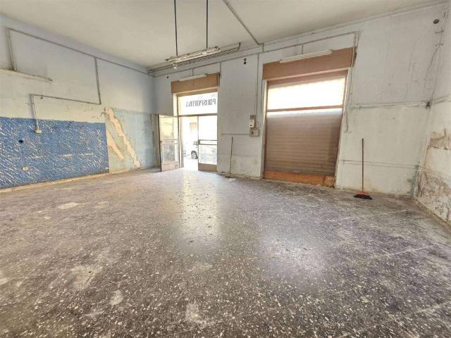 Locale Commerciale in affitto a San Clemente, Nocera Superiore
