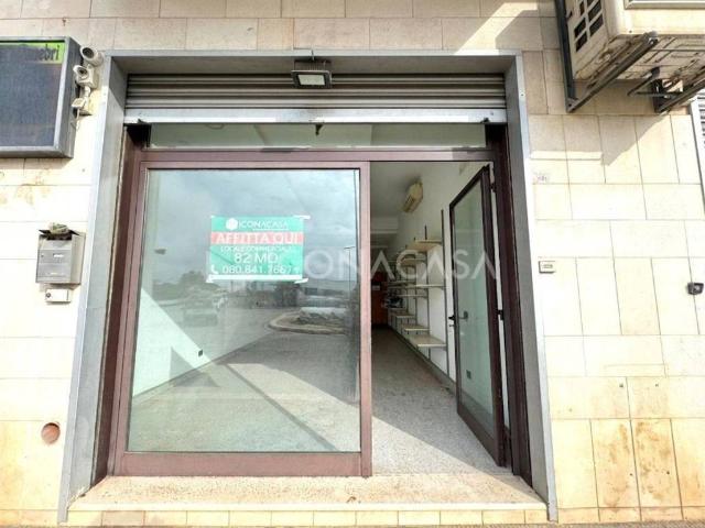 Locale Commerciale in affitto a Puglia, Bari