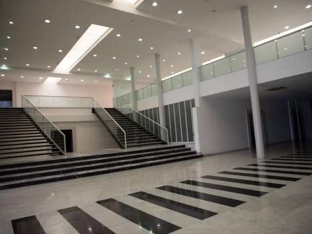Locale Commerciale in affitto a Nola, Campania