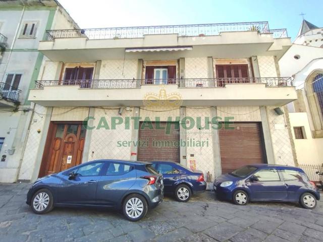 Locale Commerciale in affitto a Nola, Campania