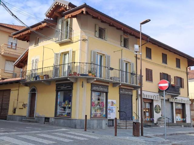 Locale Commerciale in affitto a Piemonte, Torino
