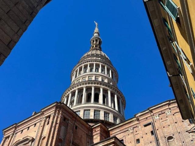 Locale Commerciale in affitto a Sacro Cuore, Piemonte