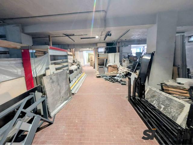 Locale Commerciale in affitto a San Paolo, Piemonte
